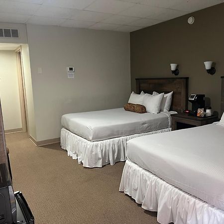 The Stables Inn & Suites Salem Esterno foto