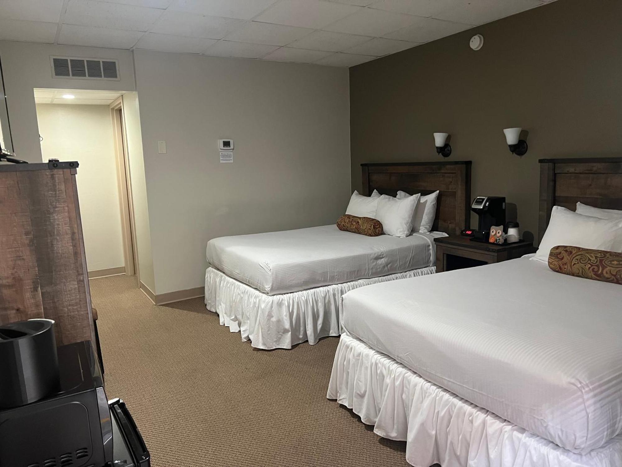 The Stables Inn & Suites Salem Esterno foto