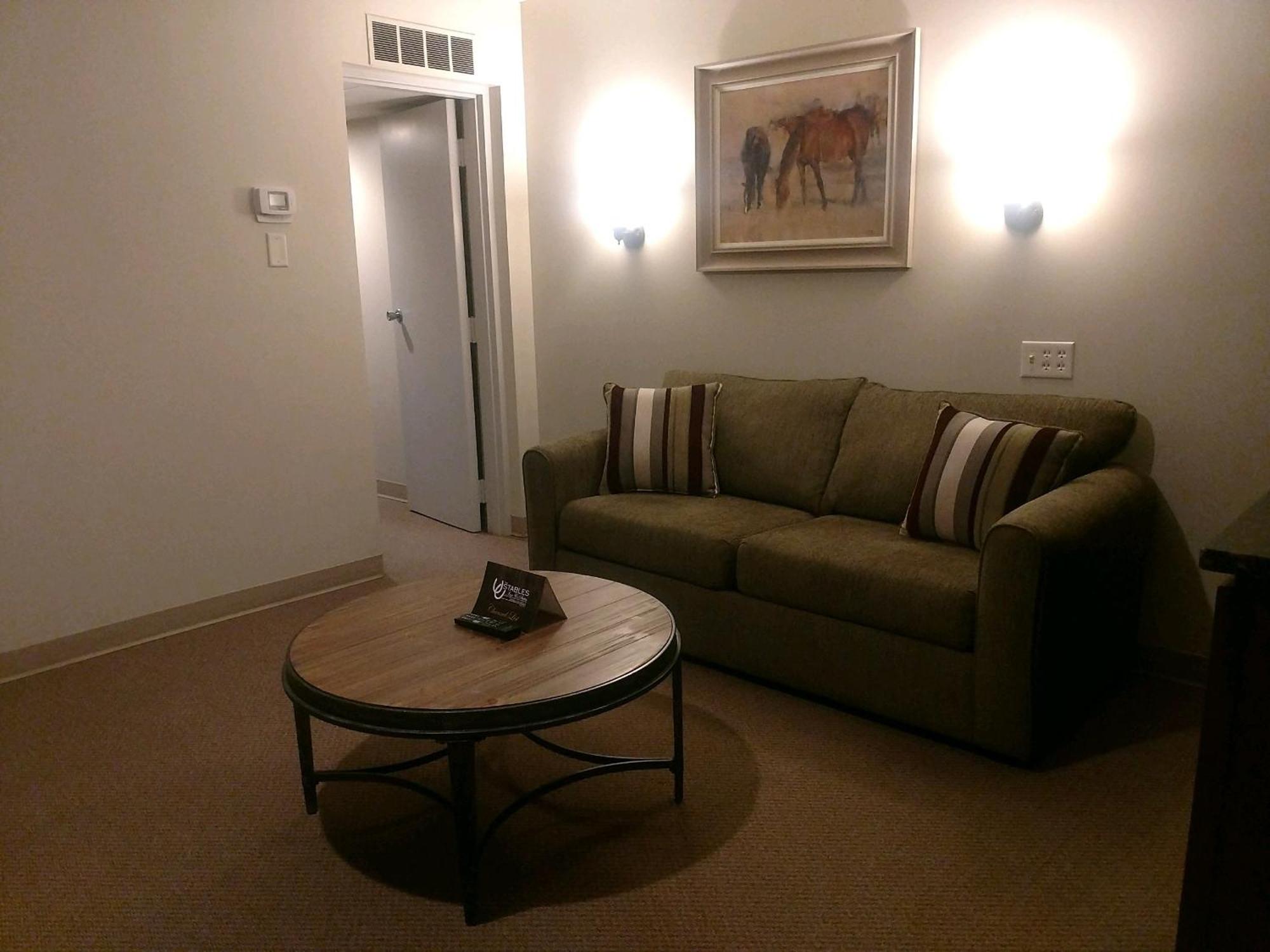 The Stables Inn & Suites Salem Esterno foto