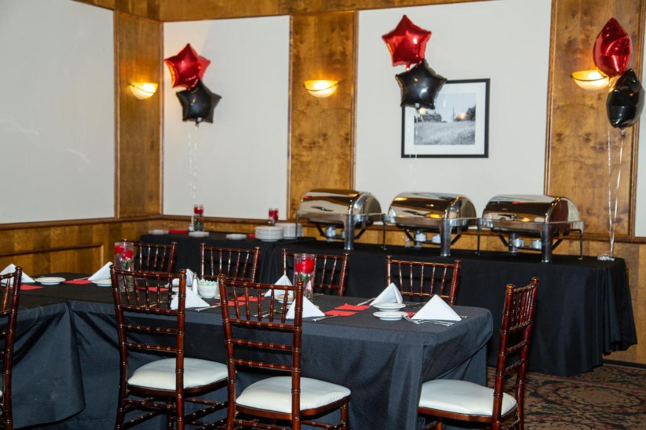 The Stables Inn & Suites Salem Esterno foto