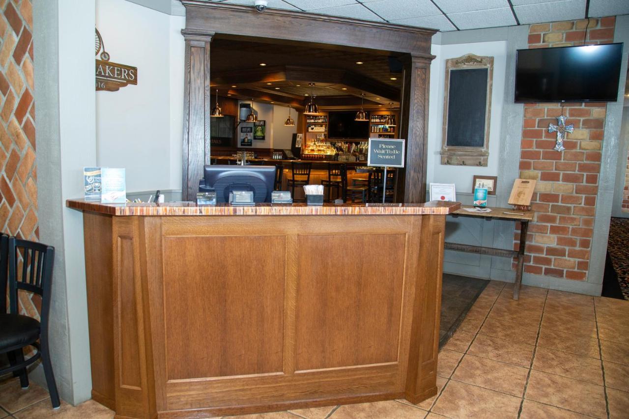 The Stables Inn & Suites Salem Esterno foto