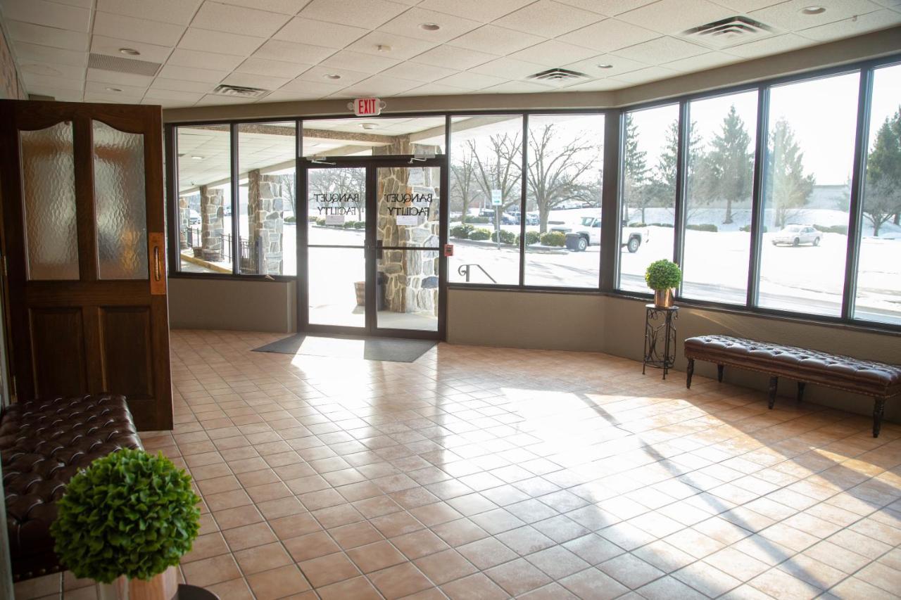 The Stables Inn & Suites Salem Esterno foto
