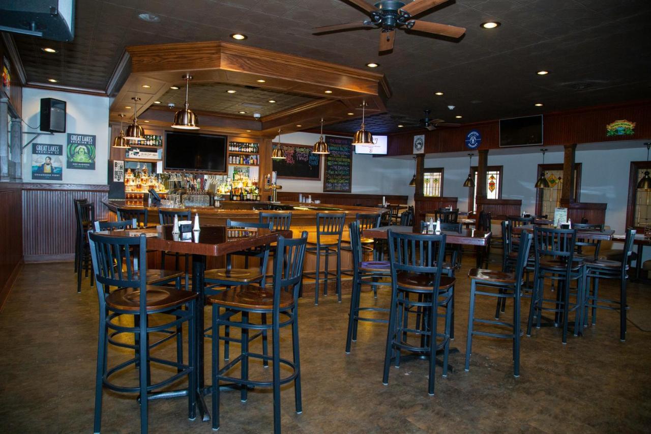 The Stables Inn & Suites Salem Esterno foto